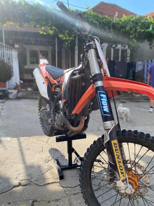 Vând KTM SX-F 4T an fabricație 2013 mai multe detali in privat