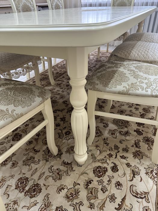 Продам стол со стульми б/у в отличном состоянии