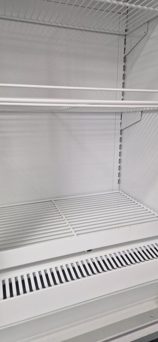 Vitrină frigorifica