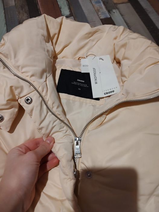 Ново зимно яке Cropp XS