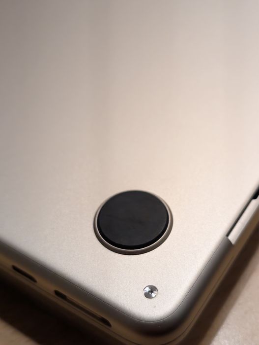 MacBook Air M2 като нов