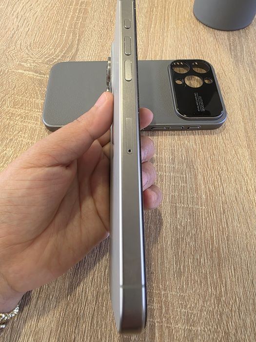 Iphone 15 Pro Max 256 GB 900$