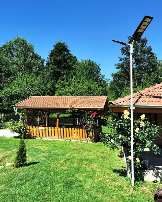 Vând proprietate in vecinătatea Mănăstirii Dobrești jud.Timiș.