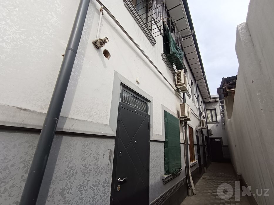 Старый Сергели Дарё буйи 2 этажли коттедж сотилади 1 хона 2 хона килин