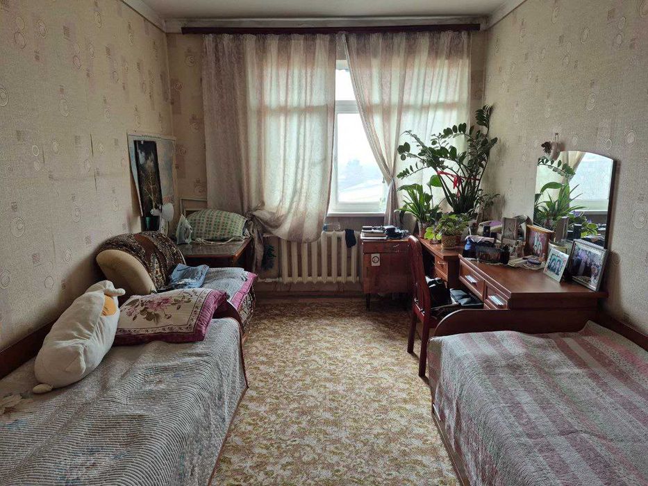 Продам квартиру на м-в панельный