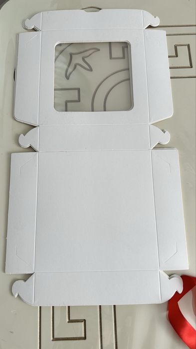 Коробки подарочные для клубники