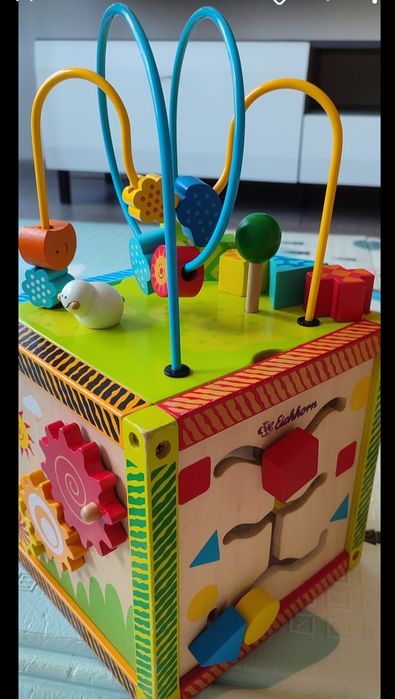 Дървен куб Eichhorn  Игрален център