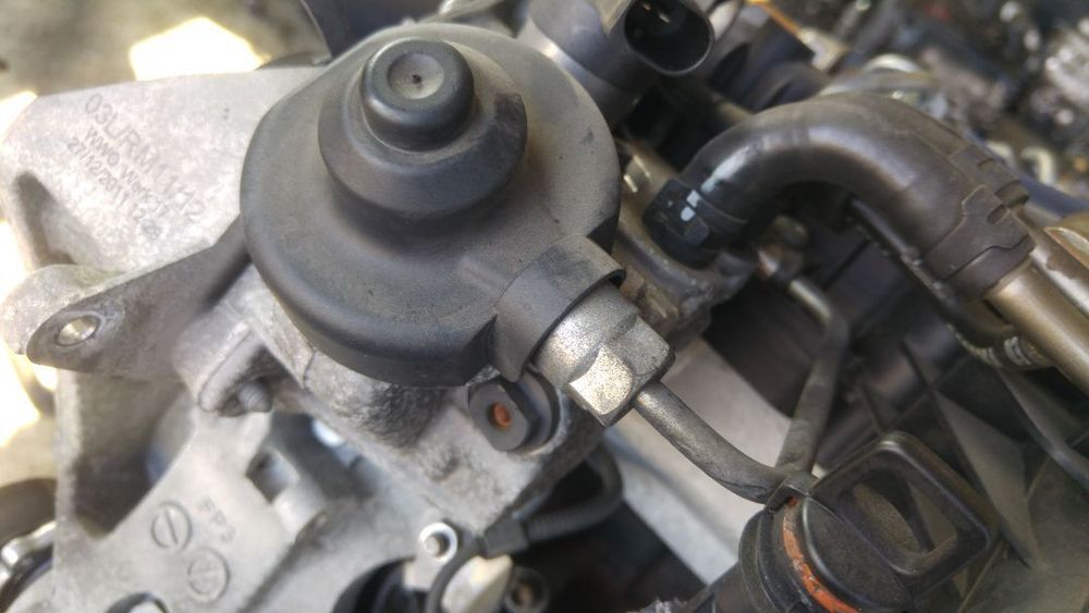 Pompa inalta presiune audi a4 b8 8k 2.0 tdi cjc  0445010529 03l130755ac