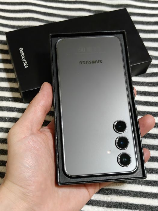 Samsung S24 128 gb Ram 8 5G EAC