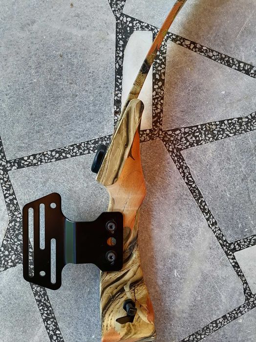 Спортен лък за стрелба нов