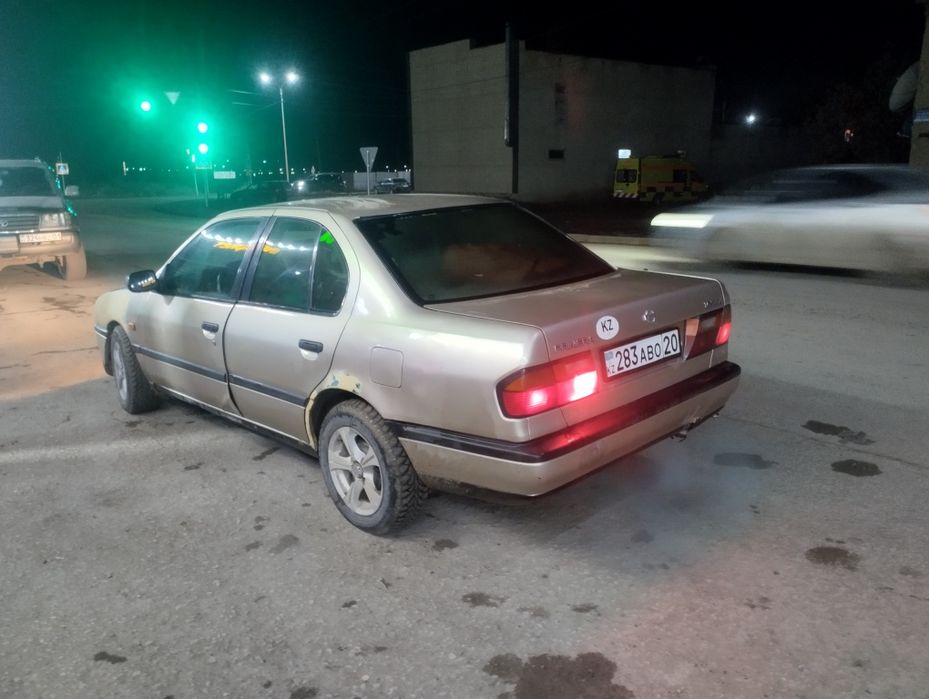 Ниссан примера 10