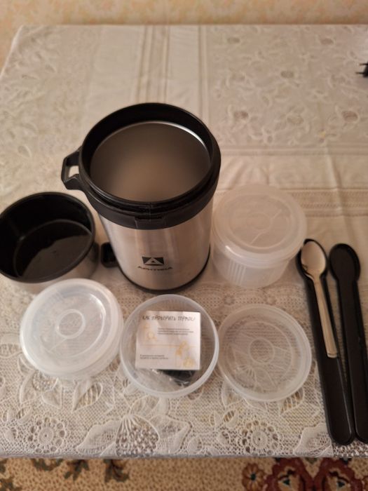 Термос Арктика универсальный.