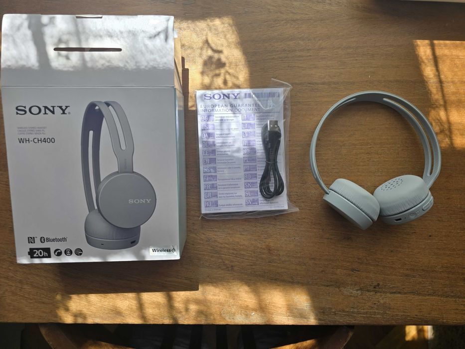 Vând căști bluetooth Sony WH-CH400