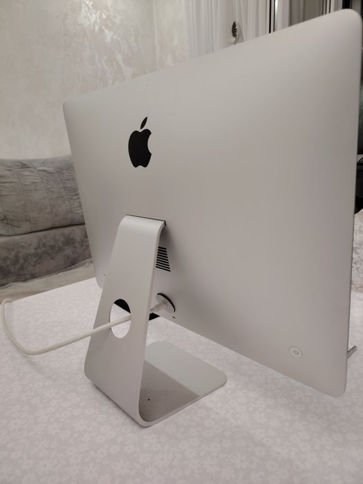 Моноблок iMac Apple