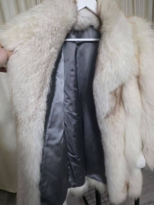 Blană naturală de vulpe polară (blue fox) – stare impecabilă