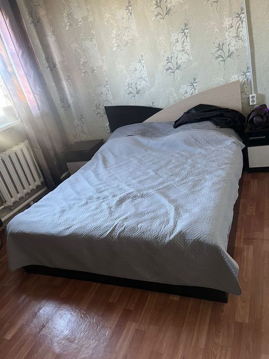 Продам спальный гарнитур и обеденный стол