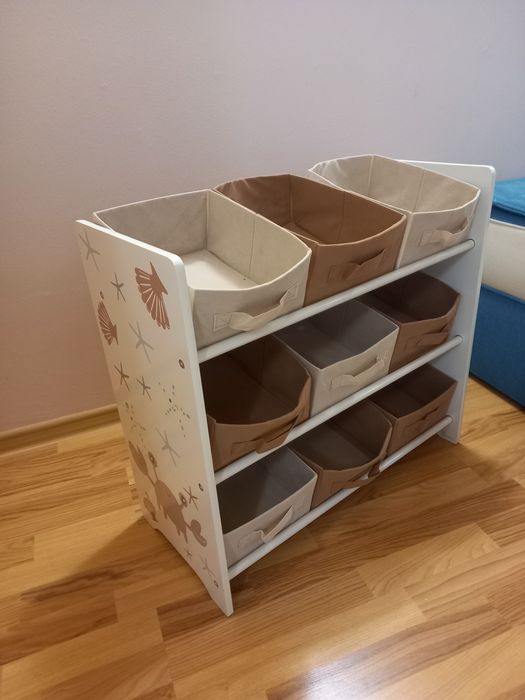 Vand organizator jucarii in stare buna