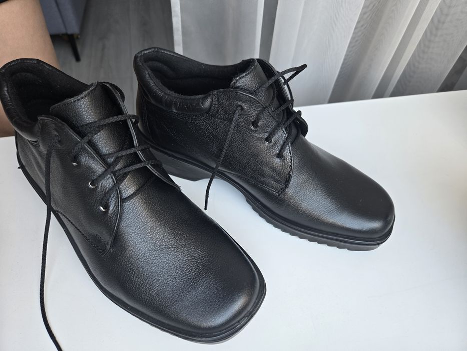 Продам ботинки демисезонные, осень-весна