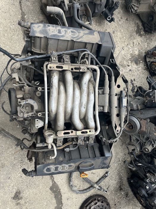 motor audi a8 benzina