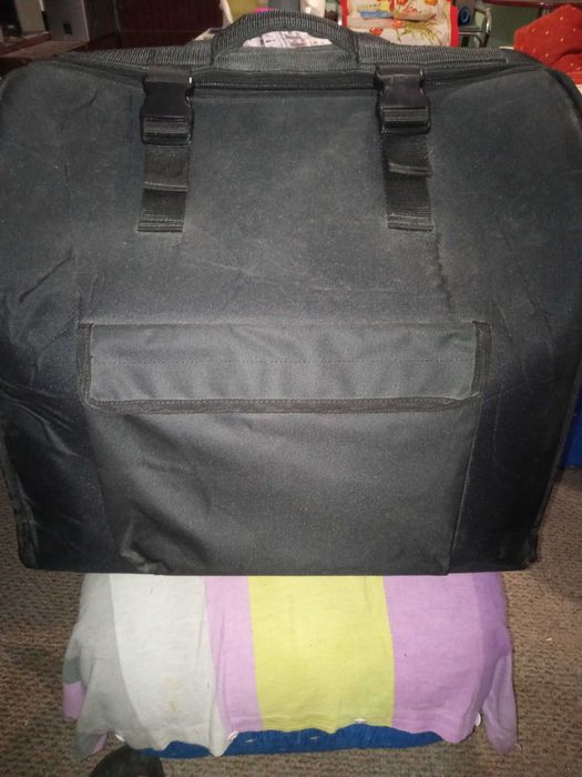 Продавам акордеон WELTMEISTER S5