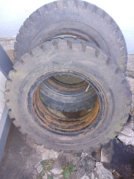 Гума 7.00х15 не са карани 1 метър