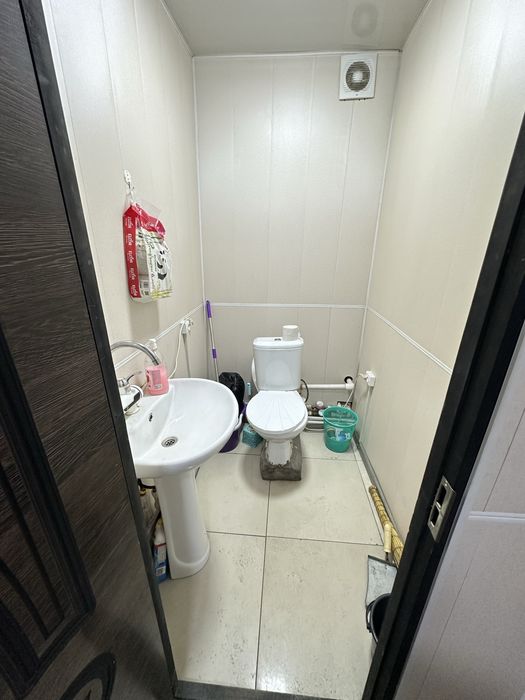 Qushbegida nejiloy joy sotiladi 77kv