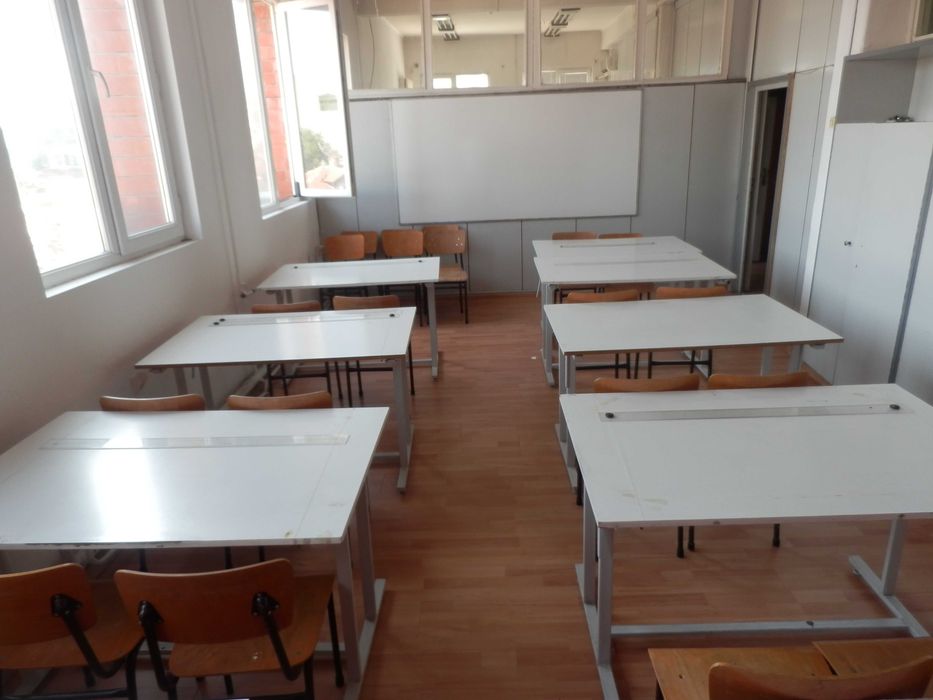 Продава се Офис в Пловдив, Център - 550 кв.м за 705 €/кв.м - Снимка #1