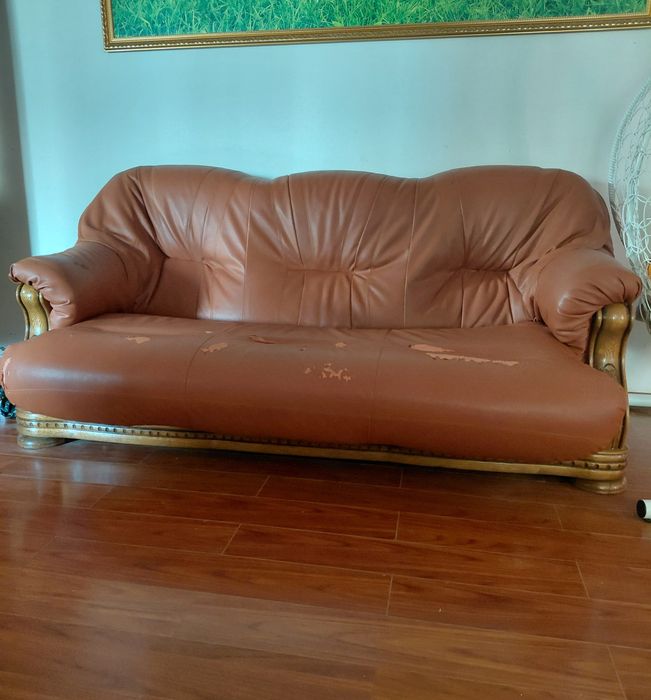 Продам кожаный диван-кровать Узынагаш