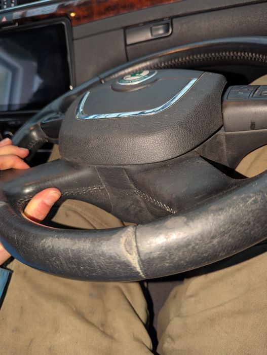 Volan Skoda Superb Octavia 2 cu comenzi