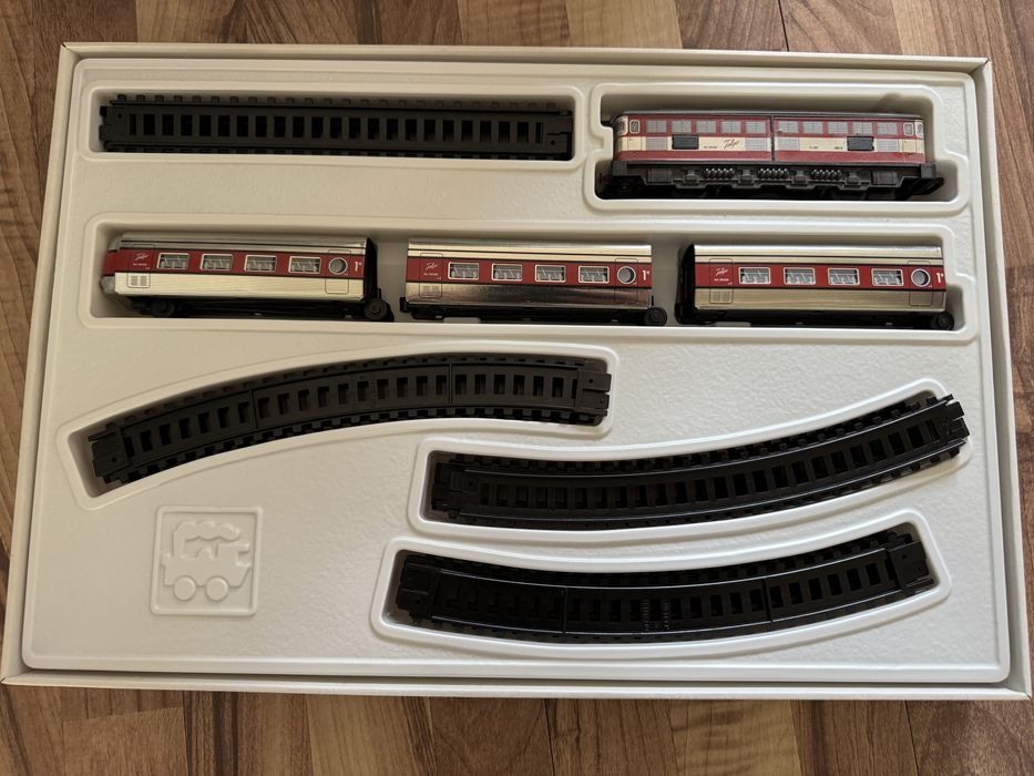 Set tren metalic Pequetren Talgo 508 + șine – nou, în cutie