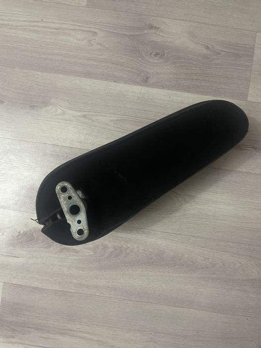 Подлокотник 124 мерс