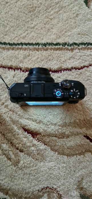 Фотоапарат сифравой Samsung  экран олед