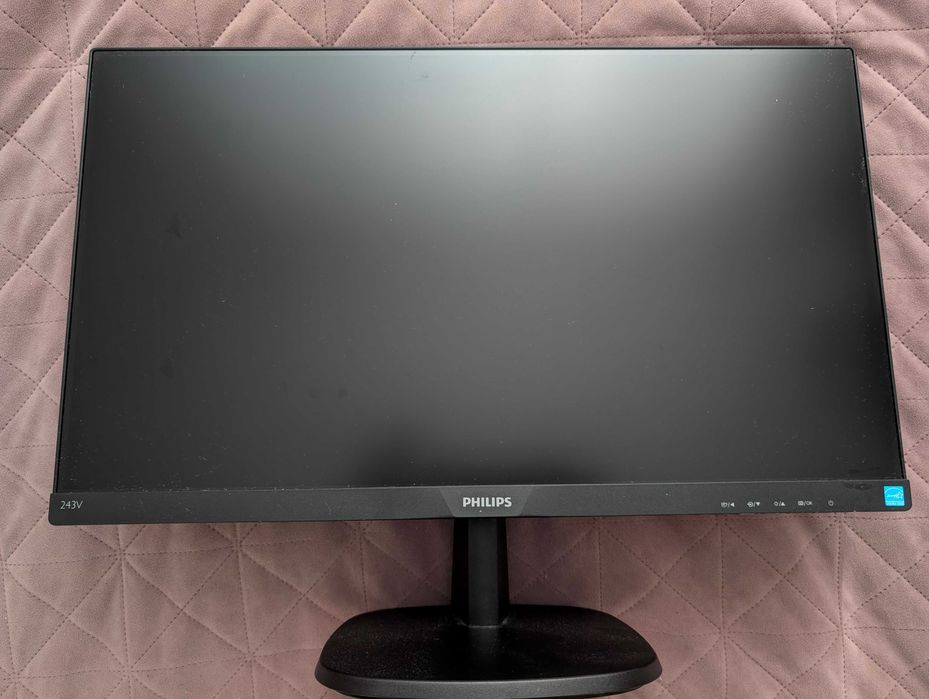 2 x 24'' IPS FullHD (1080p) монитора Philips