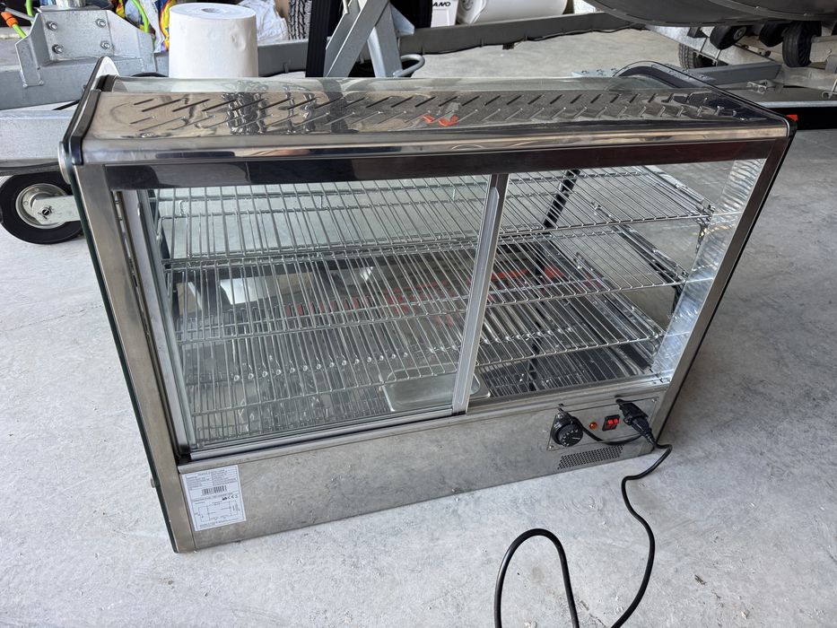 Vitrină termică profesională cu geam curbat – 3 rafturi – inox