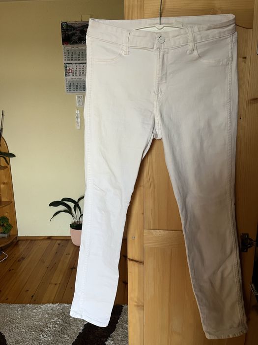 Дънки FB sister- mom jeans/ дънки Stradivarius/ Бели,сини дънки/