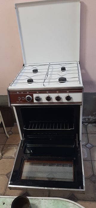 Газ плита Брест почти новая