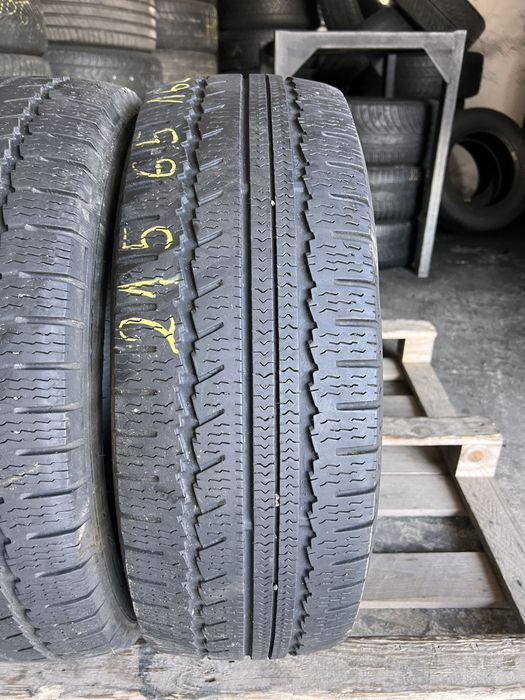 2 anvelope iarna 215/65/16 c , nokian