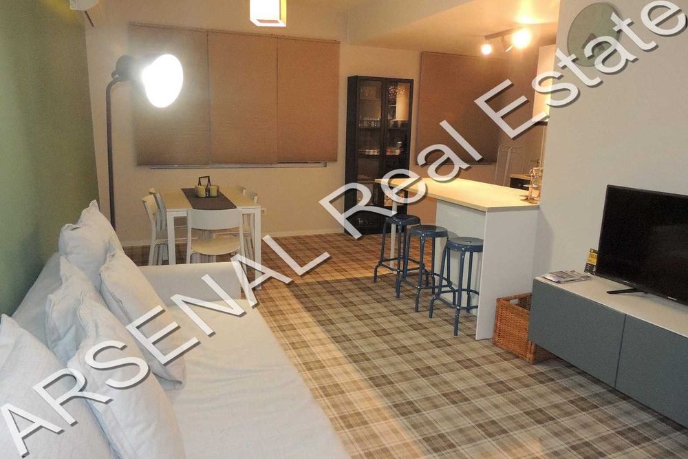 Дава се под наем Тристаен апартамент в София, Лозенец - 88 кв.м за 860 € - Снимка #2