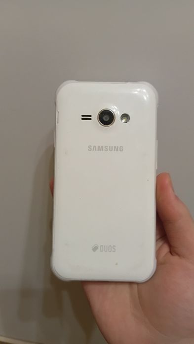 Samsung j1 ace 4gb