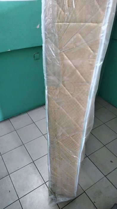 Матрас 2х спальний, размером 170х190,.
