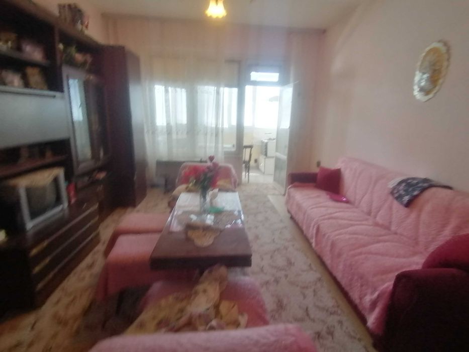 Продава се Тристаен апартамент в Варна, Левски - 68 кв.м за 1999 €/кв.м - Снимка #16