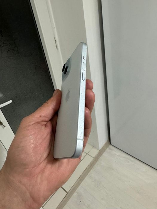 Iphone 15 white 128gb impecabil baterie 100%