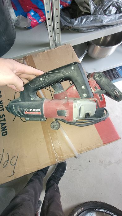 Штроборез ЗУБР ЗШ 30-1200