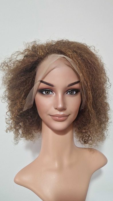 Къса естествена афро перука с обем – кафява с руси кичури | Lace  13x4