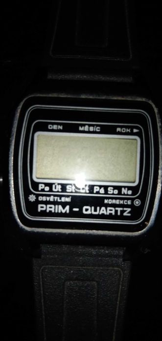 Продаются часы электроника.