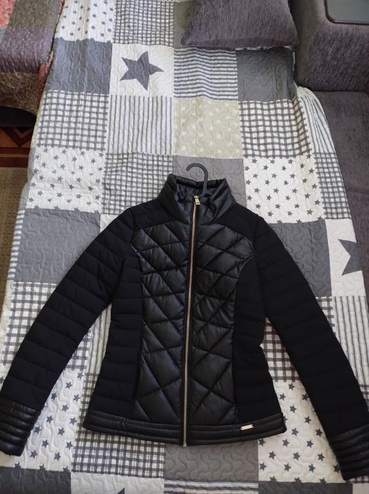 Продавам яке guess