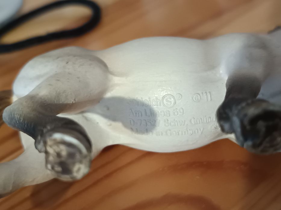 Две бройки статуетки на кончета