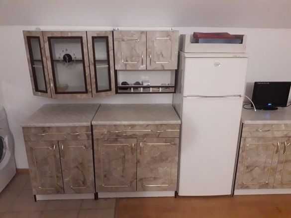 Дава се под наем Двустаен апартамент в Бургас, Братя Миладинови - 79 кв.м за 153 € - Снимка #2