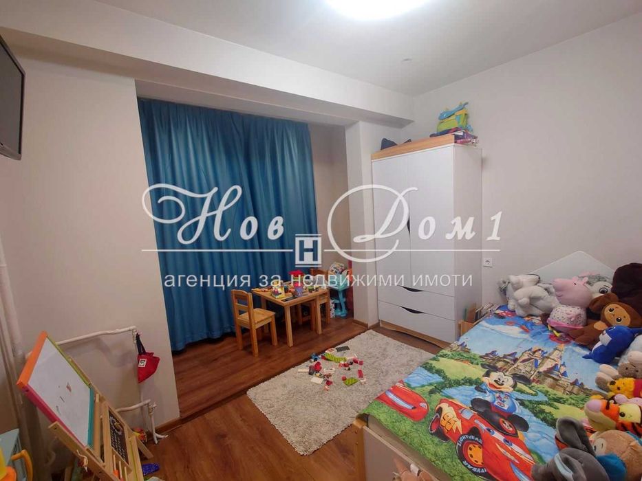 Продава се Тристаен апартамент в София, Изток - 70 кв.м за 3143 €/кв.м - Снимка #4