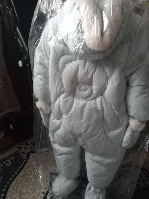 Продам детские комбинезоны